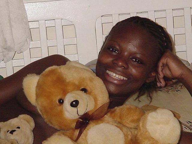 25P EBONY TEEN CUTIE