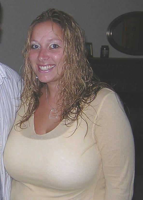 20P Busty women 273 (Clothed special)