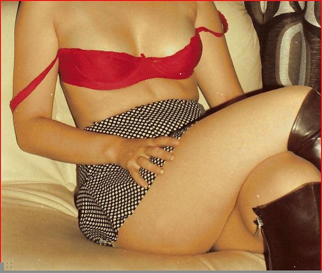 24P Girls in short skirts - 10 (non nude, sexy pics)