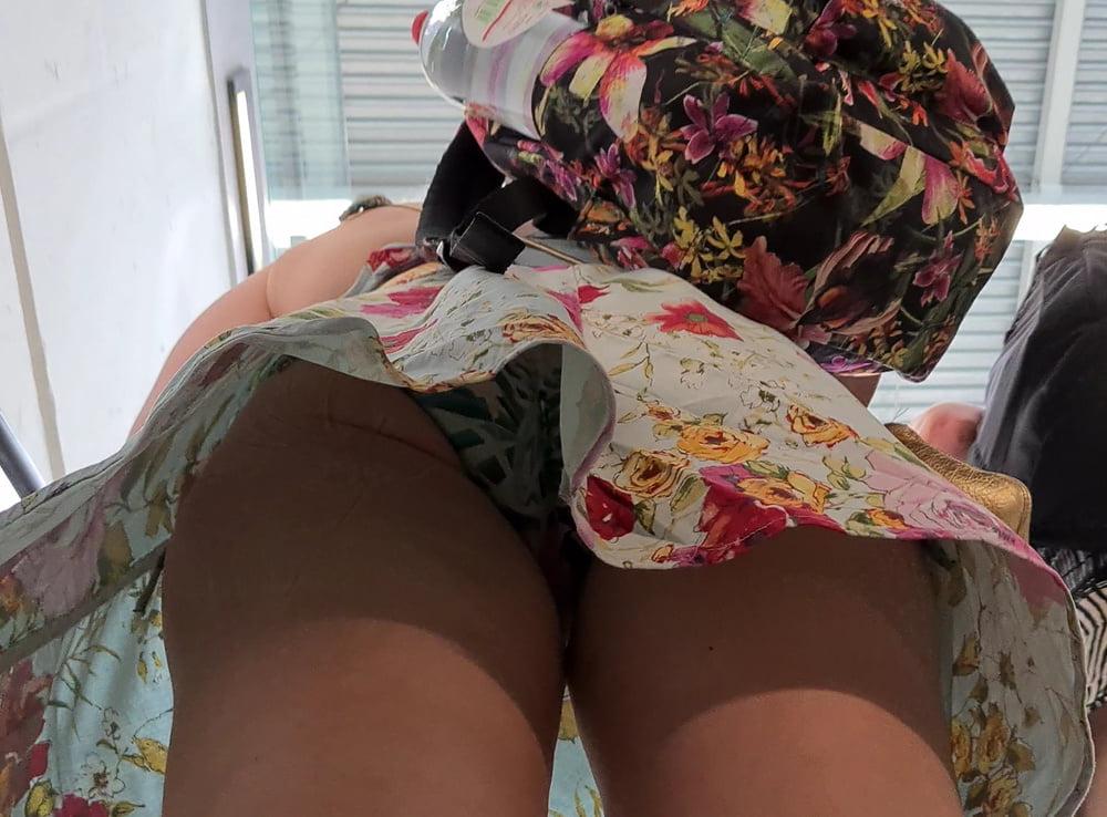 18P Candid ass &amp; upskirt