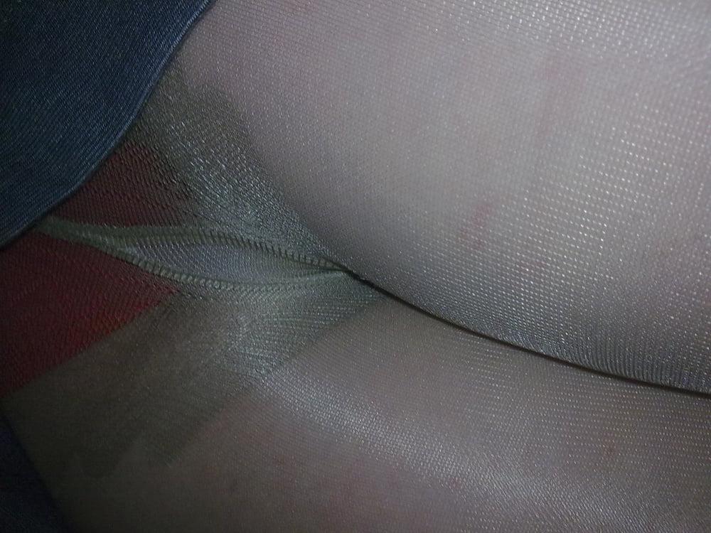 16P upskirt