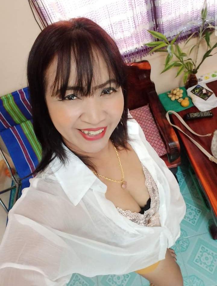 25P Gadis tetek besar di rumah