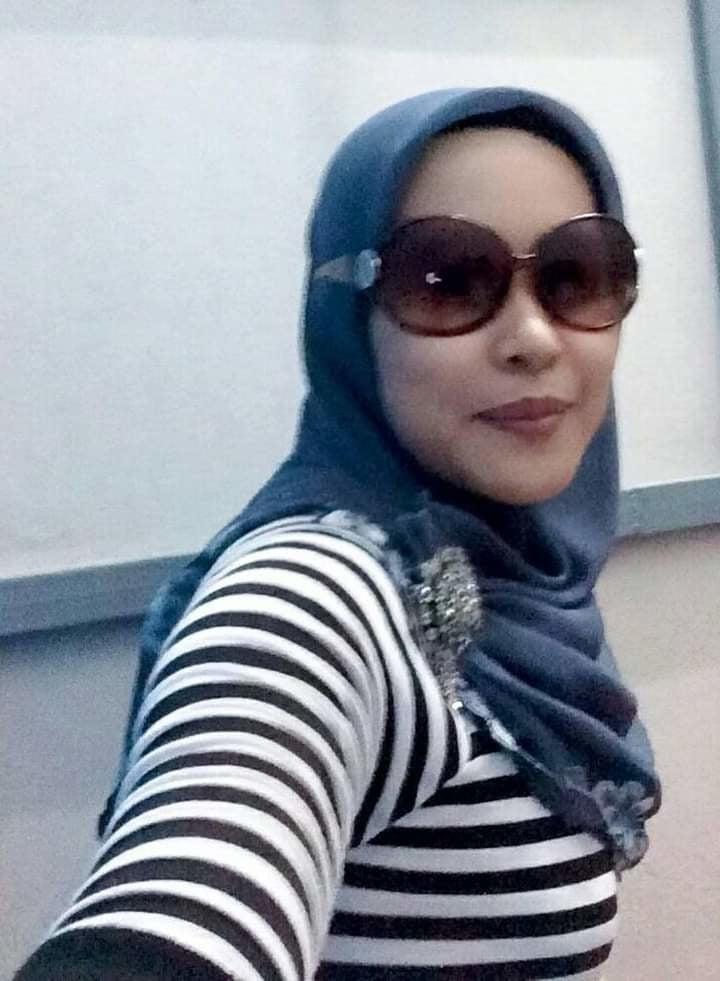 25P Gadis tetek besar di rumah