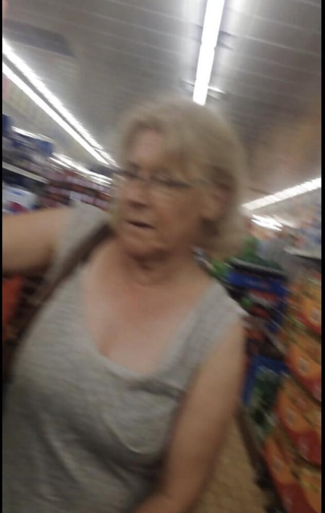 7P Supermarket Granny 13