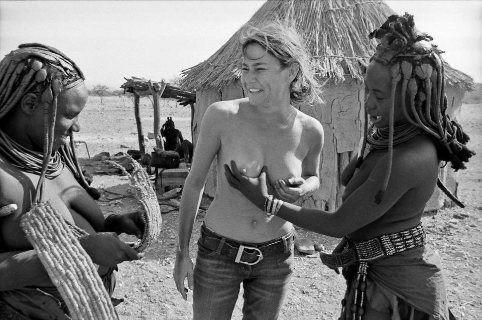 25P In black and white 9