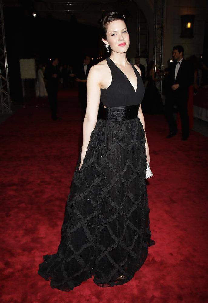 21P Mandy Moore - Dubai International Film Festival (9 Dec 2009)