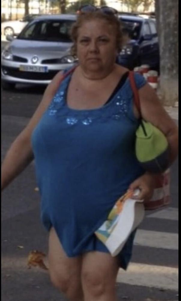 10P Supermarket Granny 5