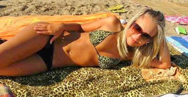 25P Thickasabricks Beach Vacation 11
