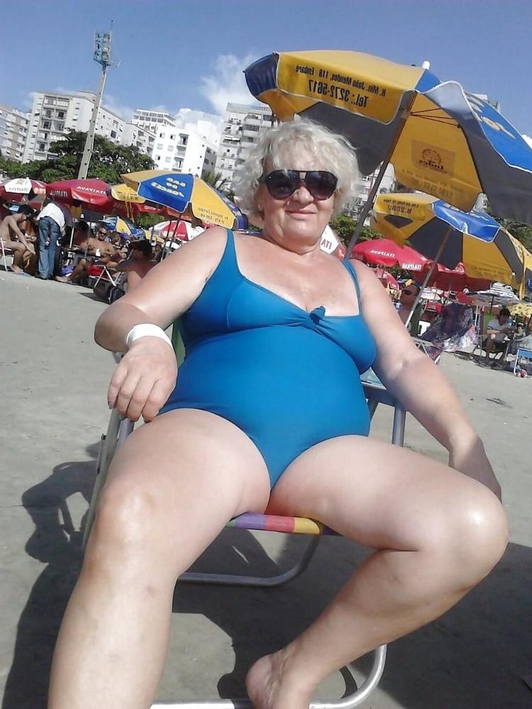 24P Bbw in swimsuits