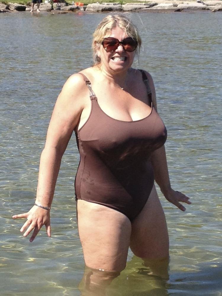 24P Bbw in swimsuits