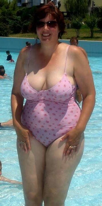 24P Bbw in swimsuits