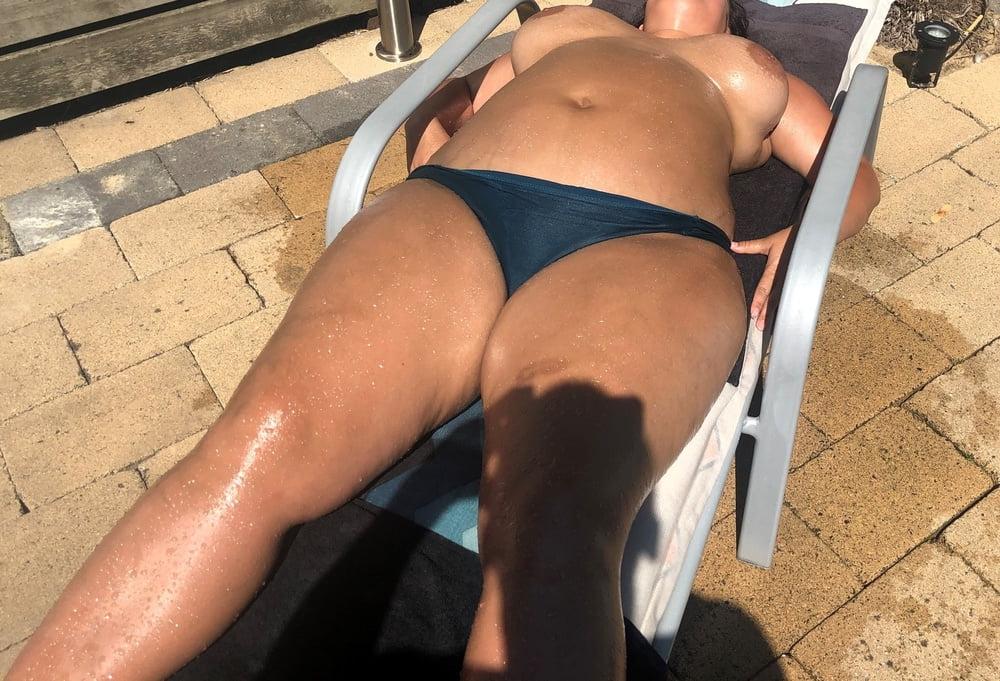 25P BBW in the garden
