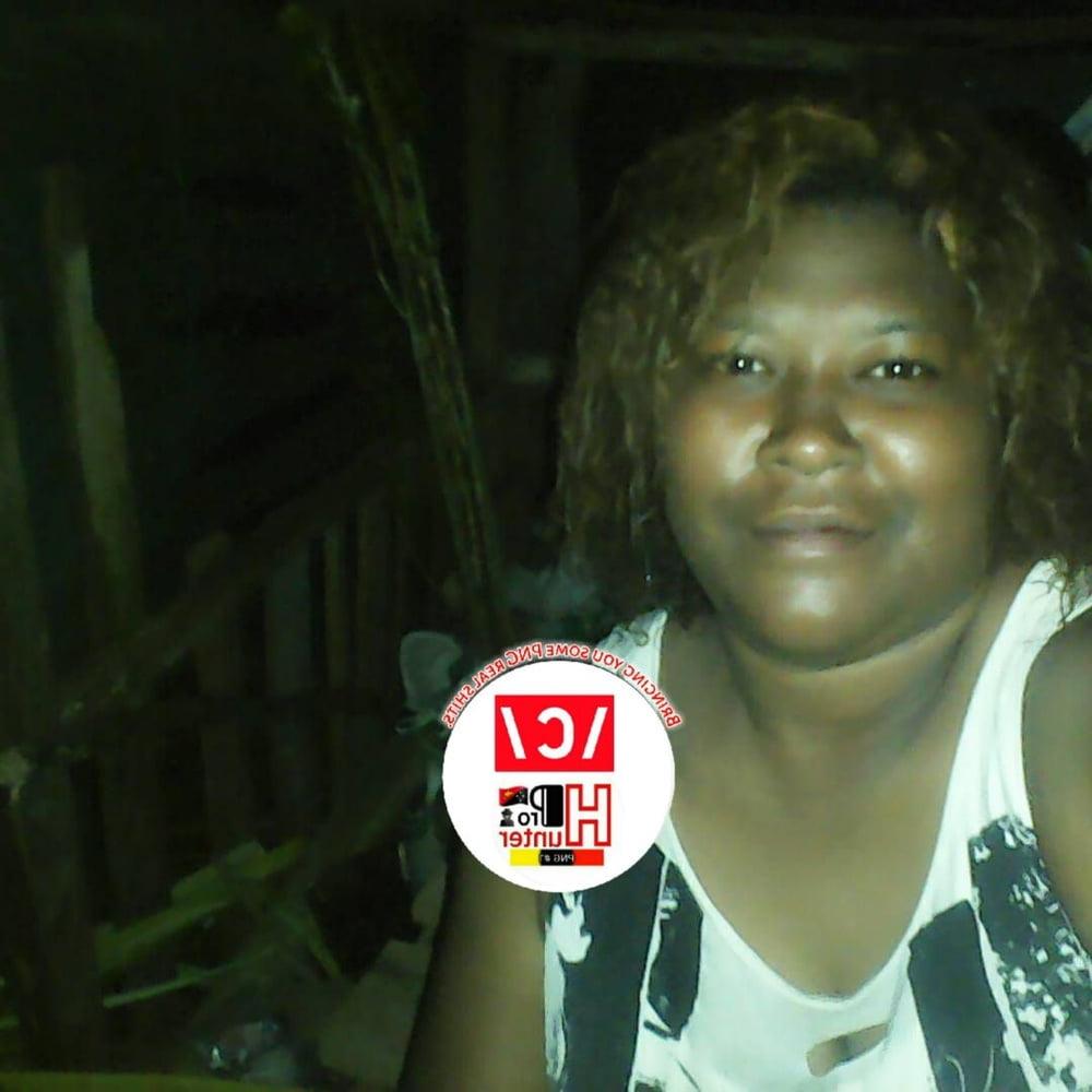 10P PNG Moms that go after young dicks
