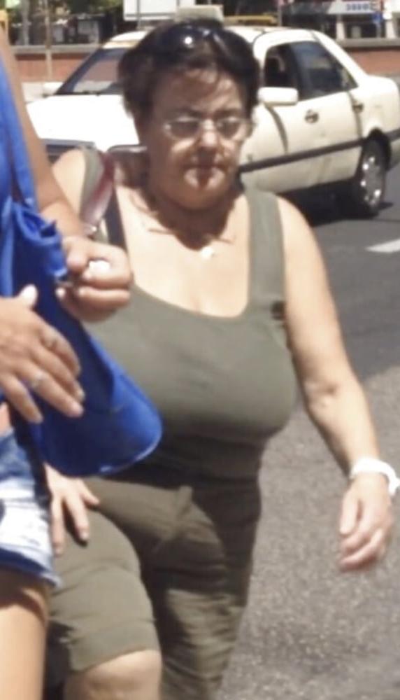 5P Big Titts Granny