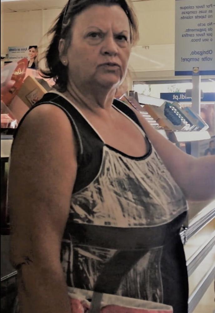 22P Supermarket Granny 14