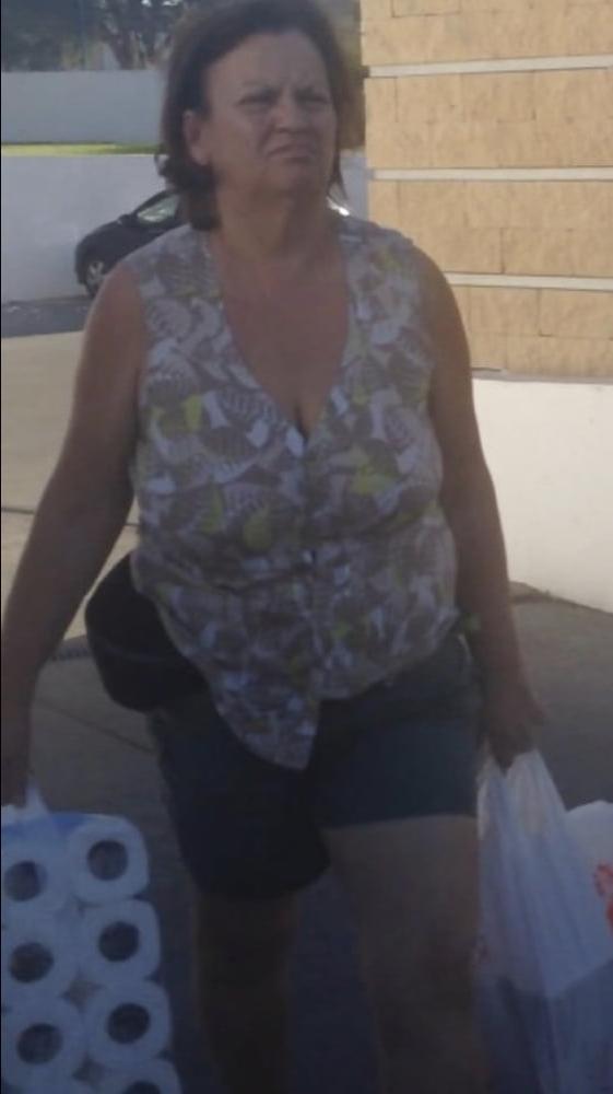 22P Supermarket Granny 14