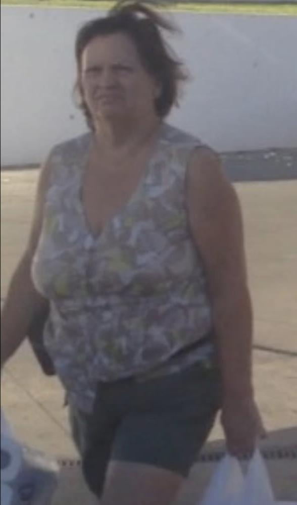 22P Supermarket Granny 14