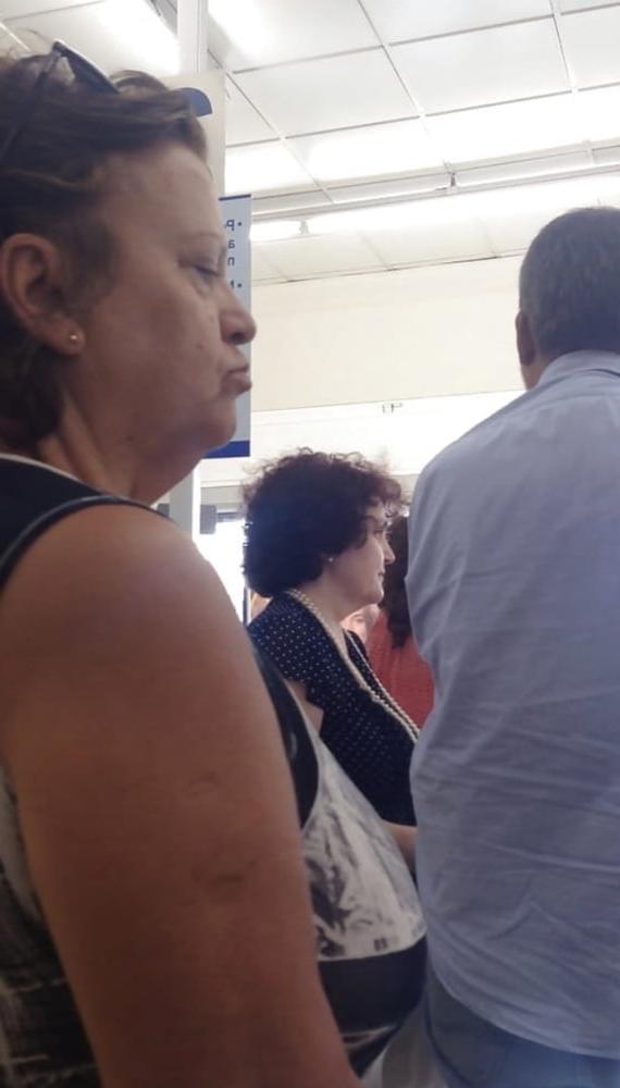22P Supermarket Granny 14