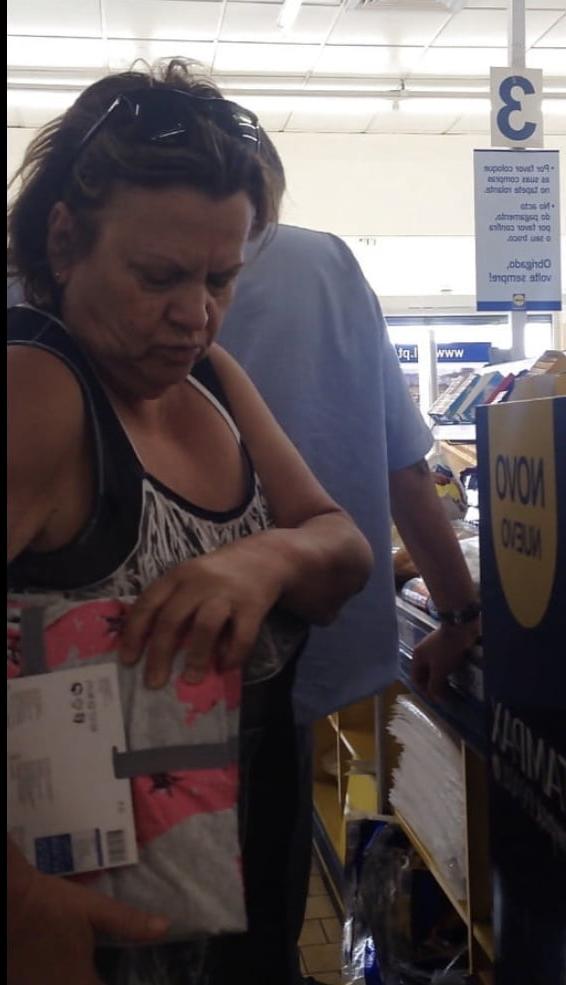 22P Supermarket Granny 14