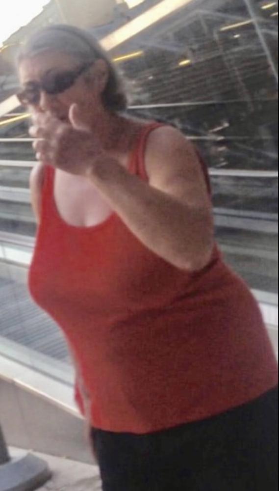 9P Supermarket Granny 6