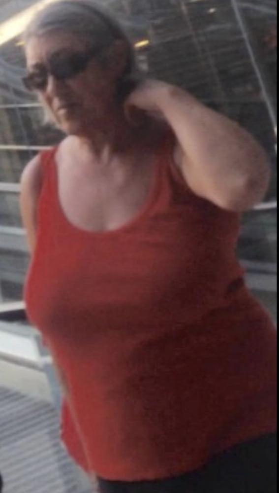 9P Supermarket Granny 6