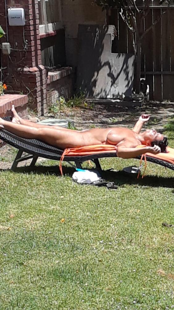10P Naked neighbor granny