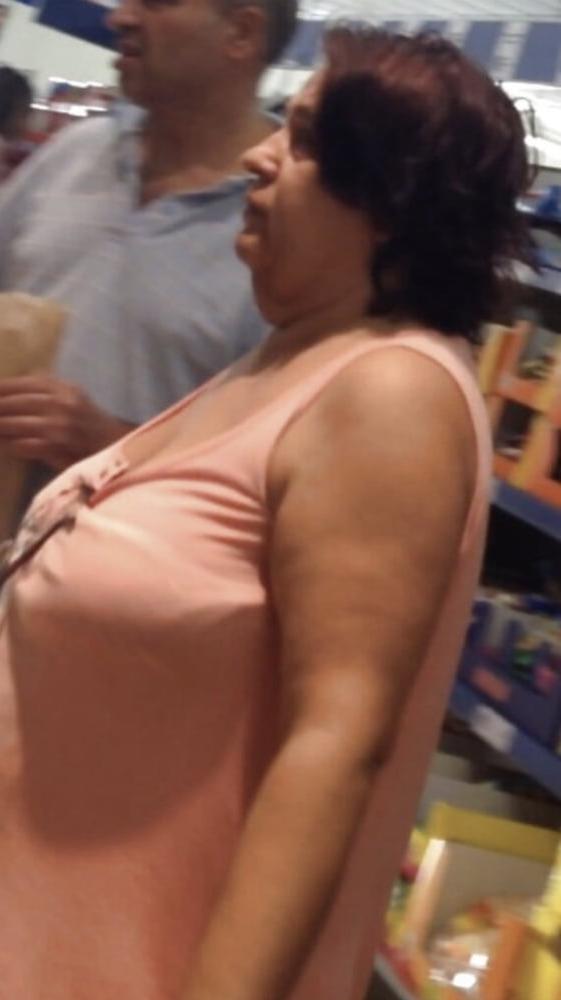 6P Supermarket Granny 4
