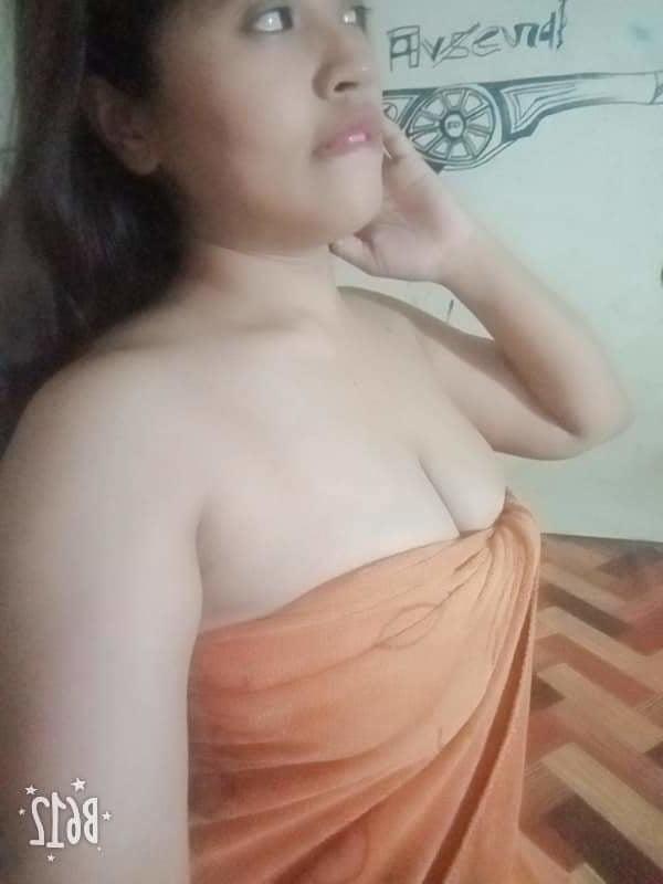 25P Gadis cantik tetek besar