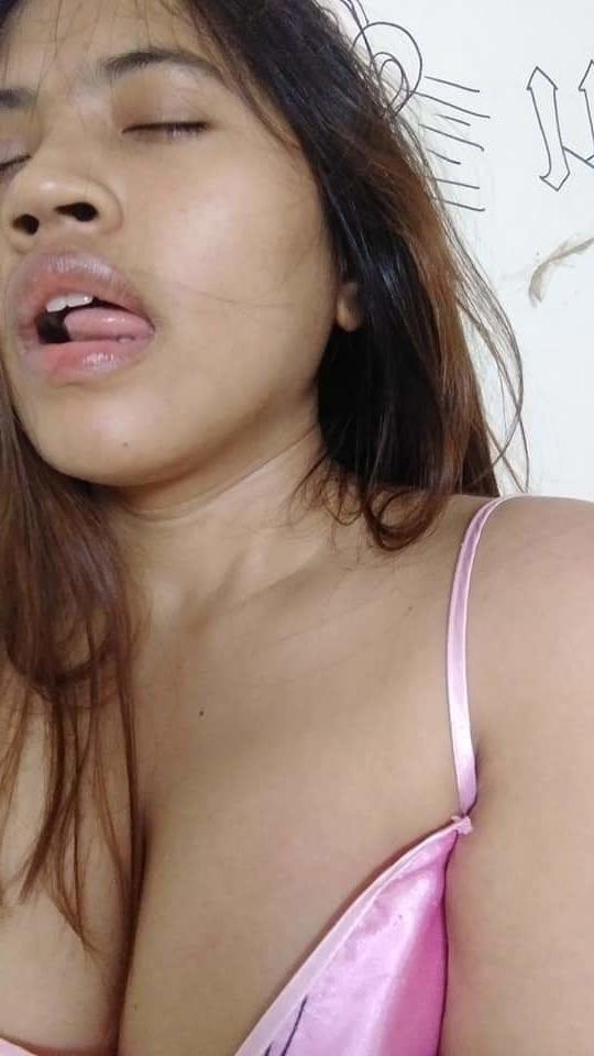 25P Gadis cantik tetek besar