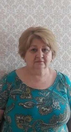 25P Mature Granny in mini dresses