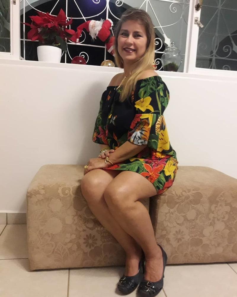 18P Amateur granny