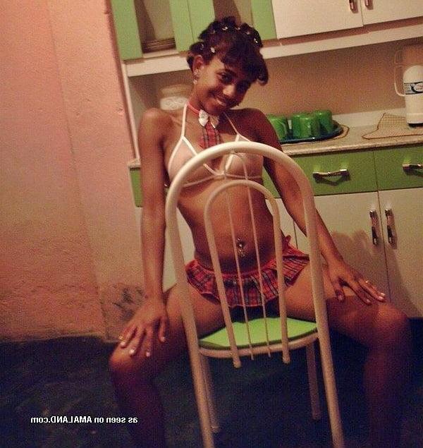 14P Liseli citir kiz zenci tatli teen girl ebony black girl turk