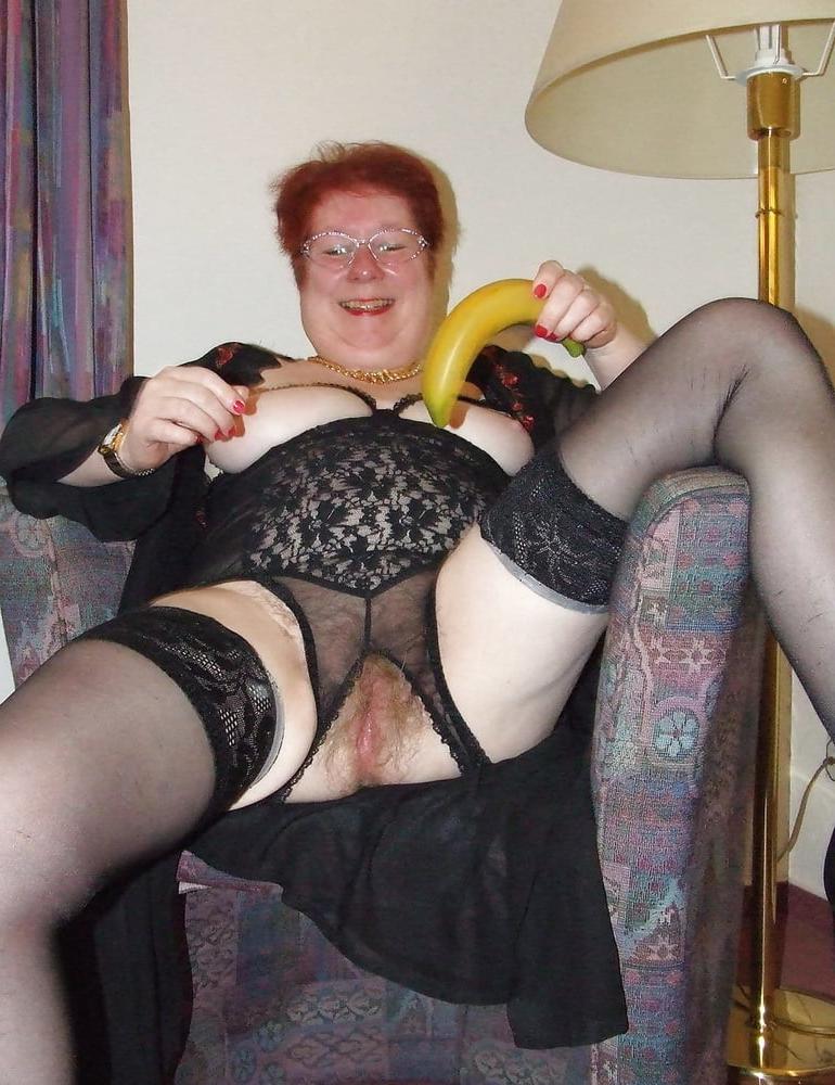 15P Granny whores hairy pussy