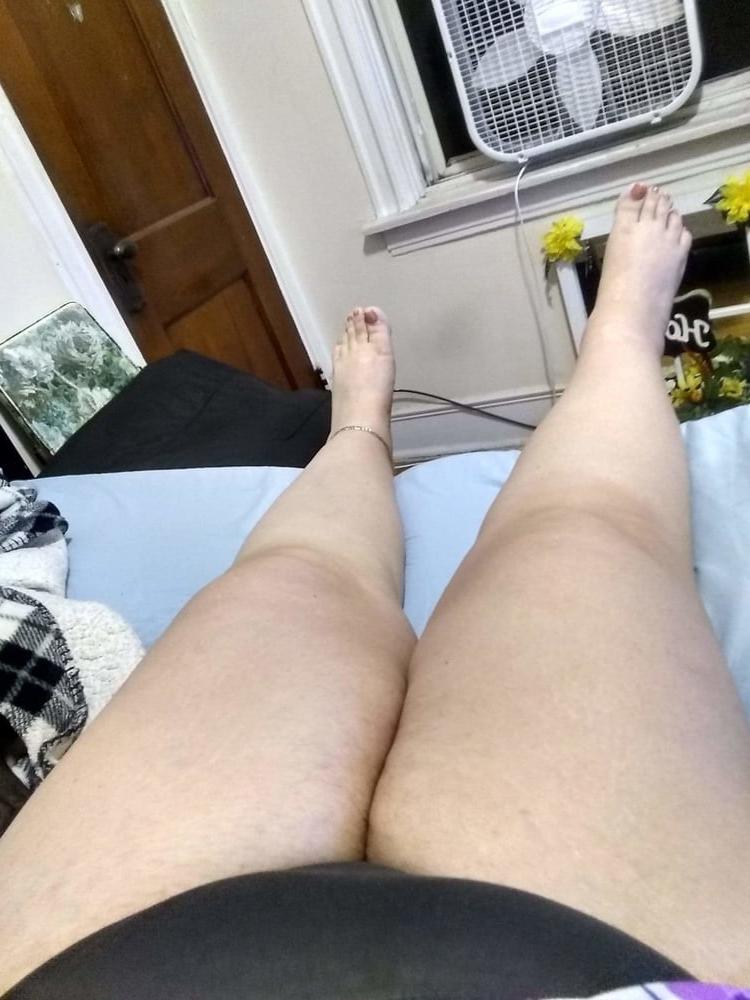 25P Beautiful sexy Granny