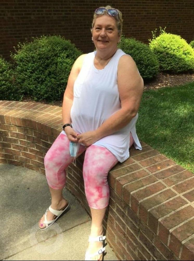 25P Beautiful sexy Granny
