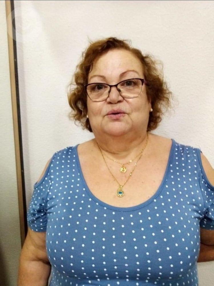 25P Beautiful sexy Granny