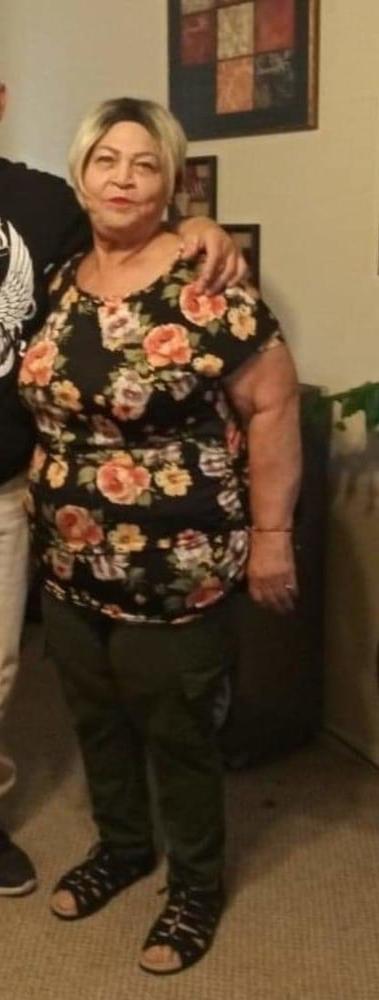 25P Beautiful sexy Granny