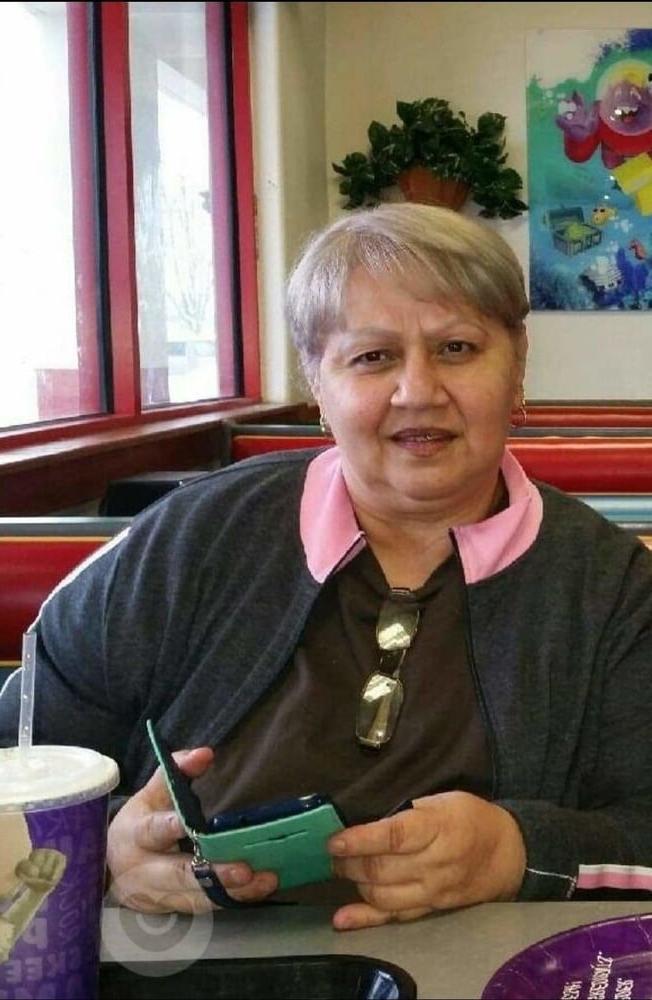 25P Beautiful sexy Granny