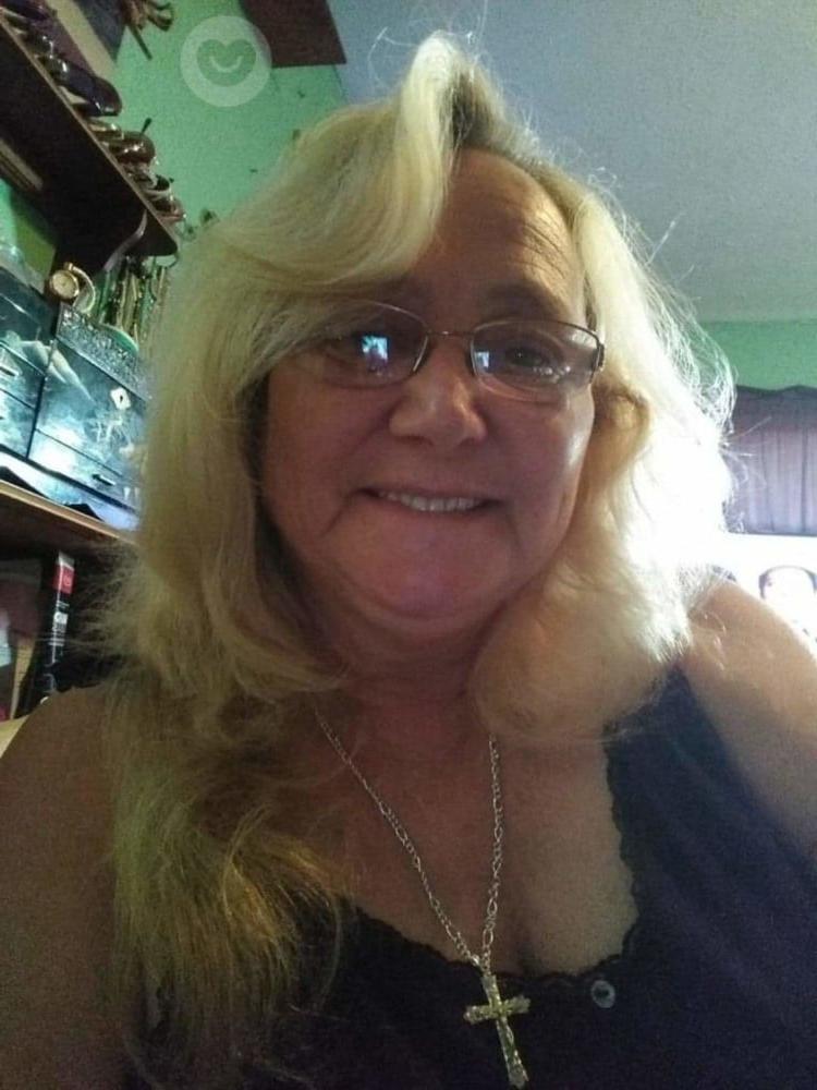 25P Beautiful sexy Granny