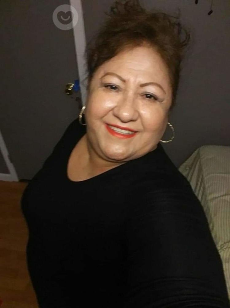 25P Beautiful sexy Granny