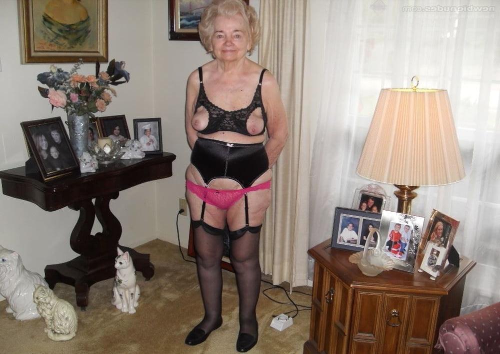 18P Very old granny whore is a meaty fuckdoll