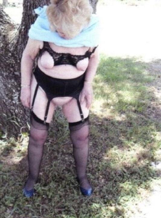 18P Very old granny whore is a meaty fuckdoll