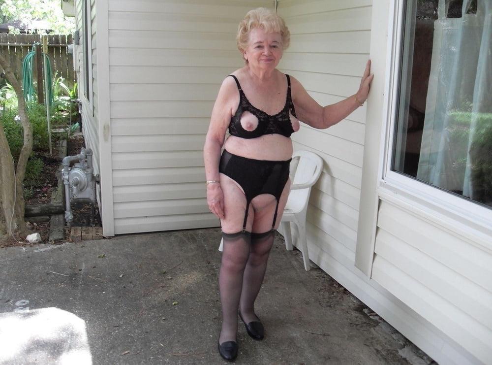 18P Very old granny whore is a meaty fuckdoll