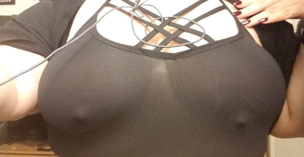 25P nipples throught tops