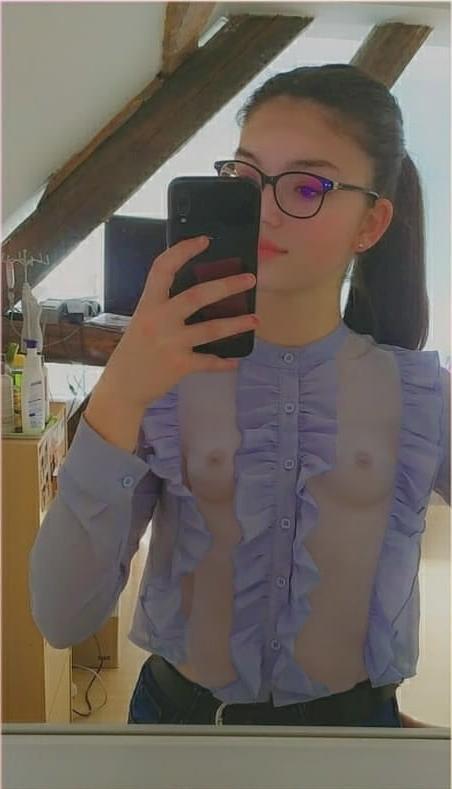 25P nipples throught tops