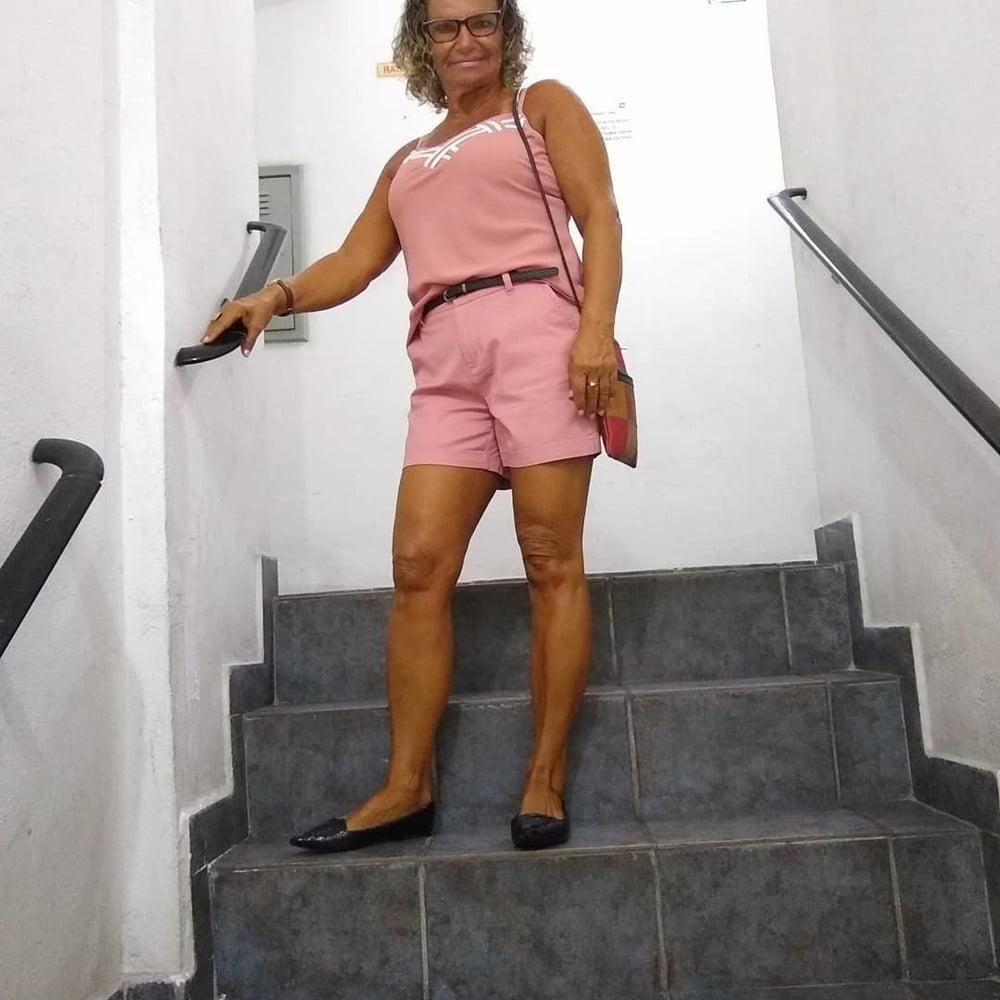 25P Amazing granny charm and sensuality