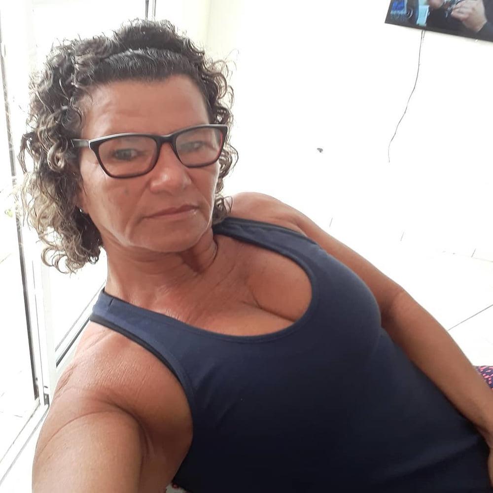 25P Amazing granny charm and sensuality