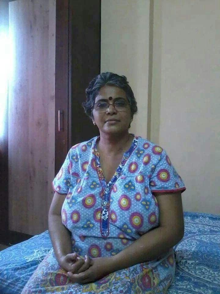 25P Indian Granny