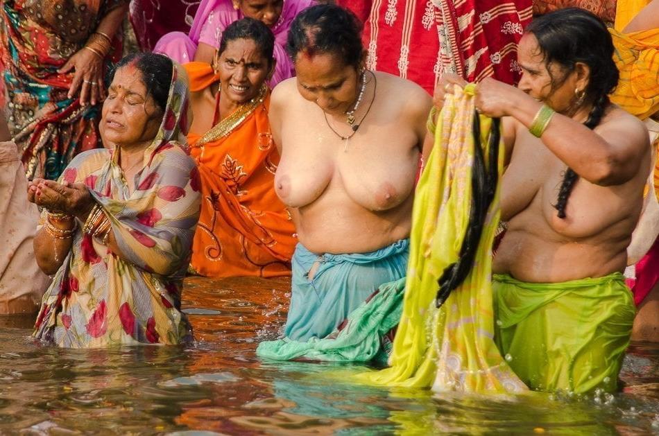 25P Indian Granny