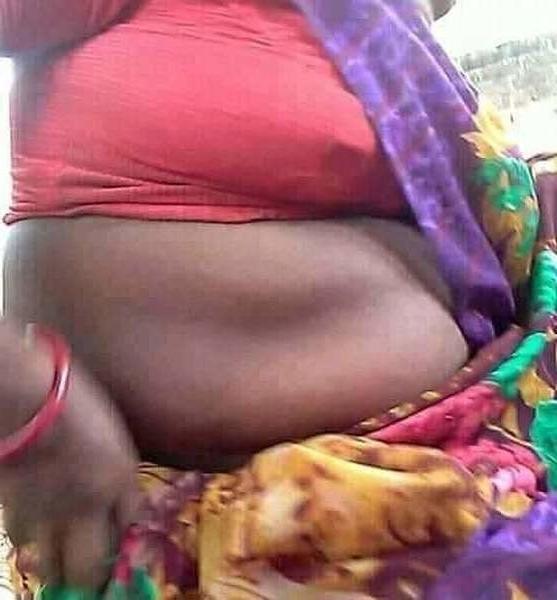 25P Indian Granny